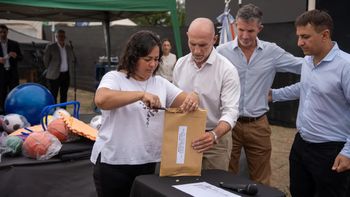 Este lunes se llevó a cabo la apertura de sobres para ejecutar el Plan Director Cloacal﻿. Foto: Gentileza.