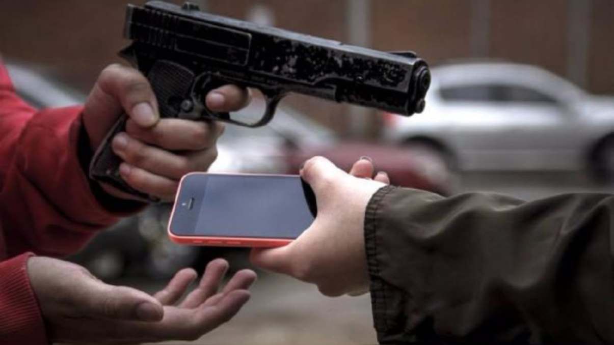 Violento robo a estudiante cipoleña: Casi la matan por un celular