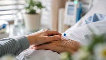 El debate sobre la eutanasia volvió a instalarse en Argentina a partir de una campaña que busca impulsar una ley para regular la asistencia médica para morir. | LMCipolletti.com El debate sobre la eutanasia volvió a instalarse en Argentina a partir de una campaña que busca impulsar una ley para regular la asistencia médica para morir.