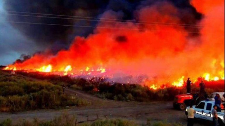 Se reactivaron los incendios en el Valle Medio