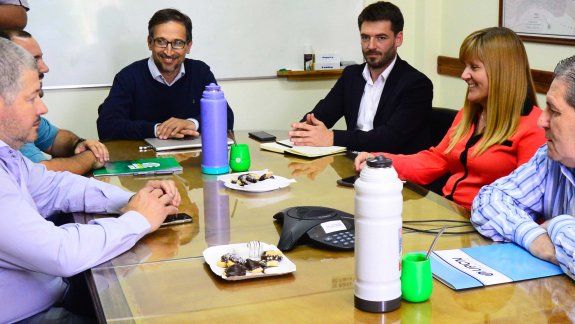 El Gobierno ofreció aumento a los estatales: 10% para cerrar el año