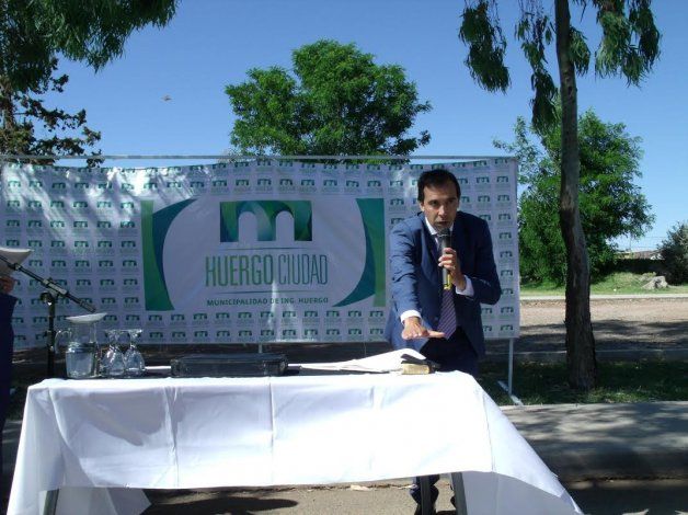 Miguel Martínez asumió en Ingeniero Huergo