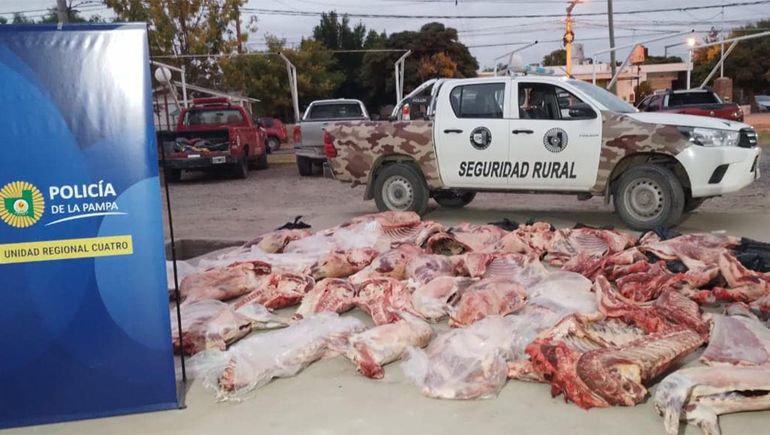 Los atraparon con más de 1600 kilos de carne: su destino era Catriel