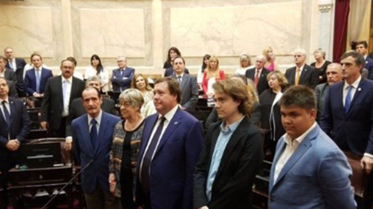 Weretilneck juró como senador nacional por Río Negro