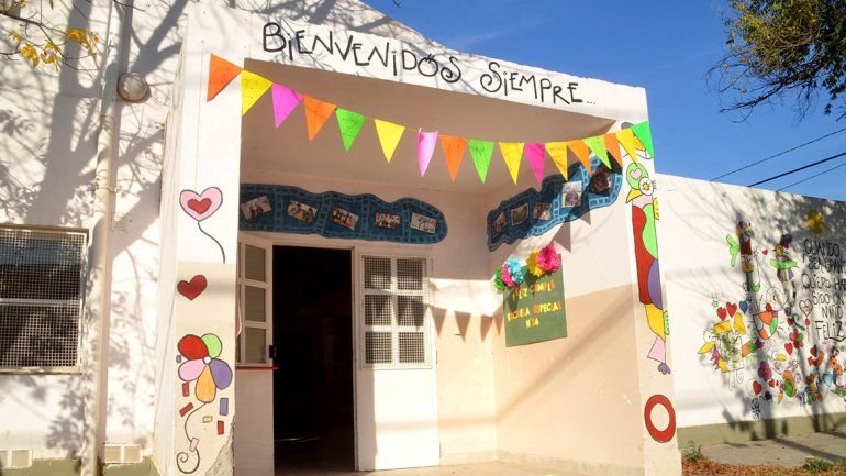 Reclaman por el transporte de los chicos de la Escuela Especial 24