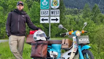 Oriundo de la provincia de Santa Fe, Pablo Imhoff contó la travesía junto a su moto de 90cc en un canal de YouTube que ya tiene más de un millón y medio de suscriptores. Foto: Pablo Imhoff