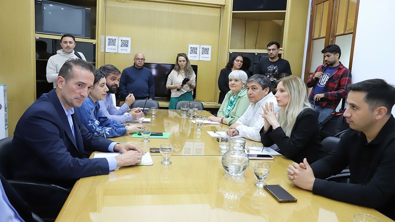 El gobierno provincial y ATE volverán a verse las caras. | LMCipolletti.com El gobierno provincial y ATE volverán a verse las caras.