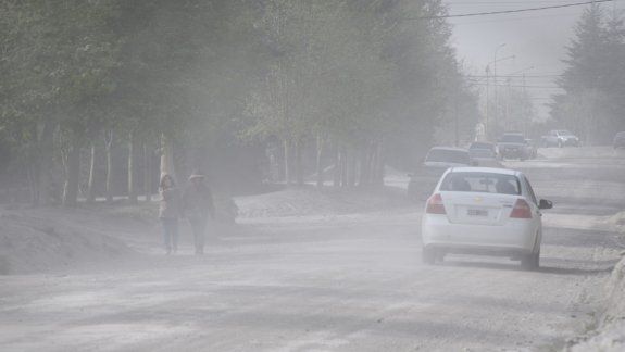 Por una alerta por fuertes vientos