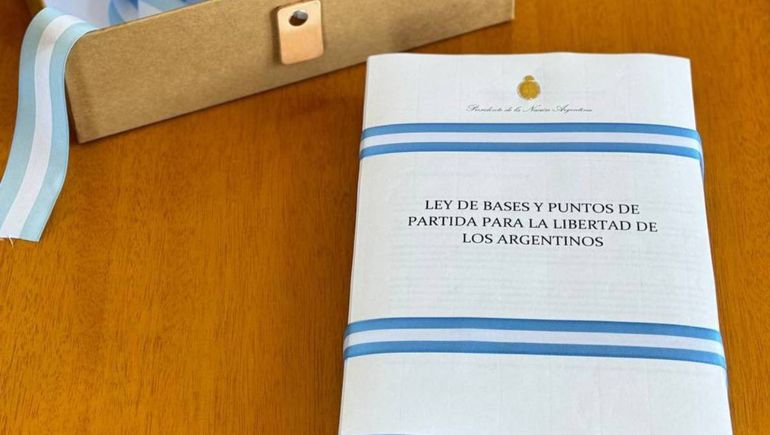 Ley ómnibus: reforma electoral, privatizaciones y más impuestos