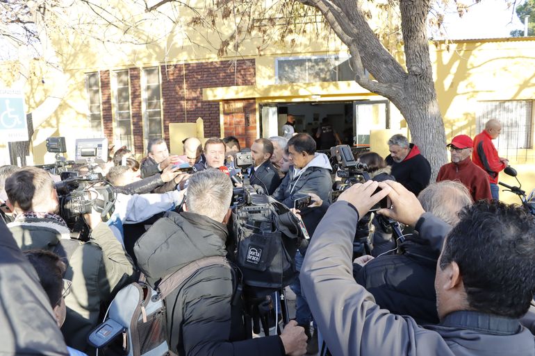 El interés de los medios nacionales por las elecciones se hizo sentir en Cipolletti