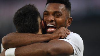 river gano 3 a 0 y se prende: mira los tantos de solari, borja y zuculini