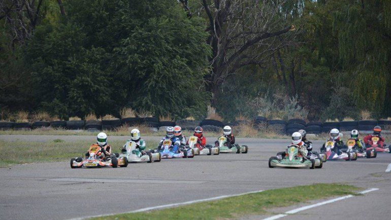 El Prokart pone en marcha otra temporada en su casa