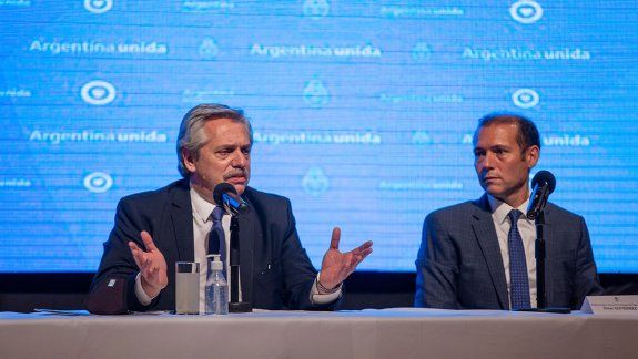 Alberto Fernández llega a Neuquén para lanzar el Plan Gas