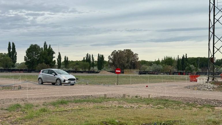 El Municipio habilitó una pista para práctica de manejo en la Isla Jordán.
