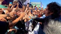 tension: javier milei suspendio su acto de campana en santa fe por incidentes con detenidos