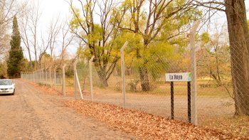 la hoya de la isla jordan cambio su paisaje y esta alambrada