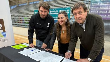 El gobernador Weretilneck firmó el acuerdo para la construcción de la escuela en el DVNe.