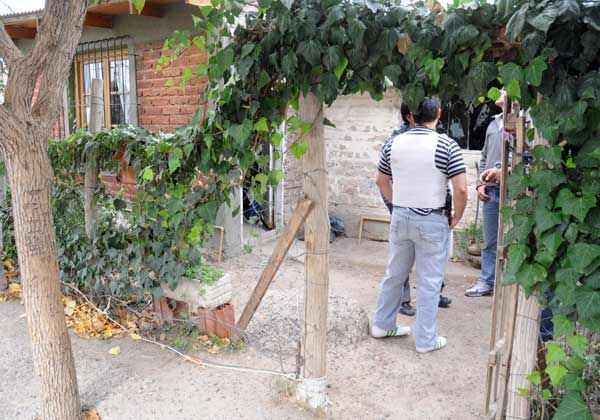 Un allanamiento por doble crimen