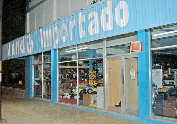 Atraparon a dos menores que robaban en un céntrico comercio
