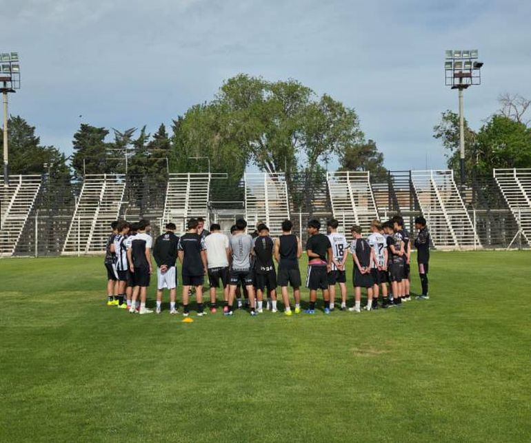 El Torneo comenzó en abril, se extendió durante gran parte del año y está llegando a su fin. El Torneo comenzó en abril, se extendió durante gran parte del año y está llegando a su fin.