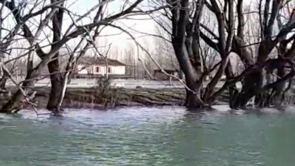 Aguas abajo: piden extremar cuidados ante la suba del caudal