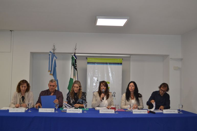 Los concejales votaron por unanimidad tras debatir en comisiones las modificaciones del pliego licitatorio. 