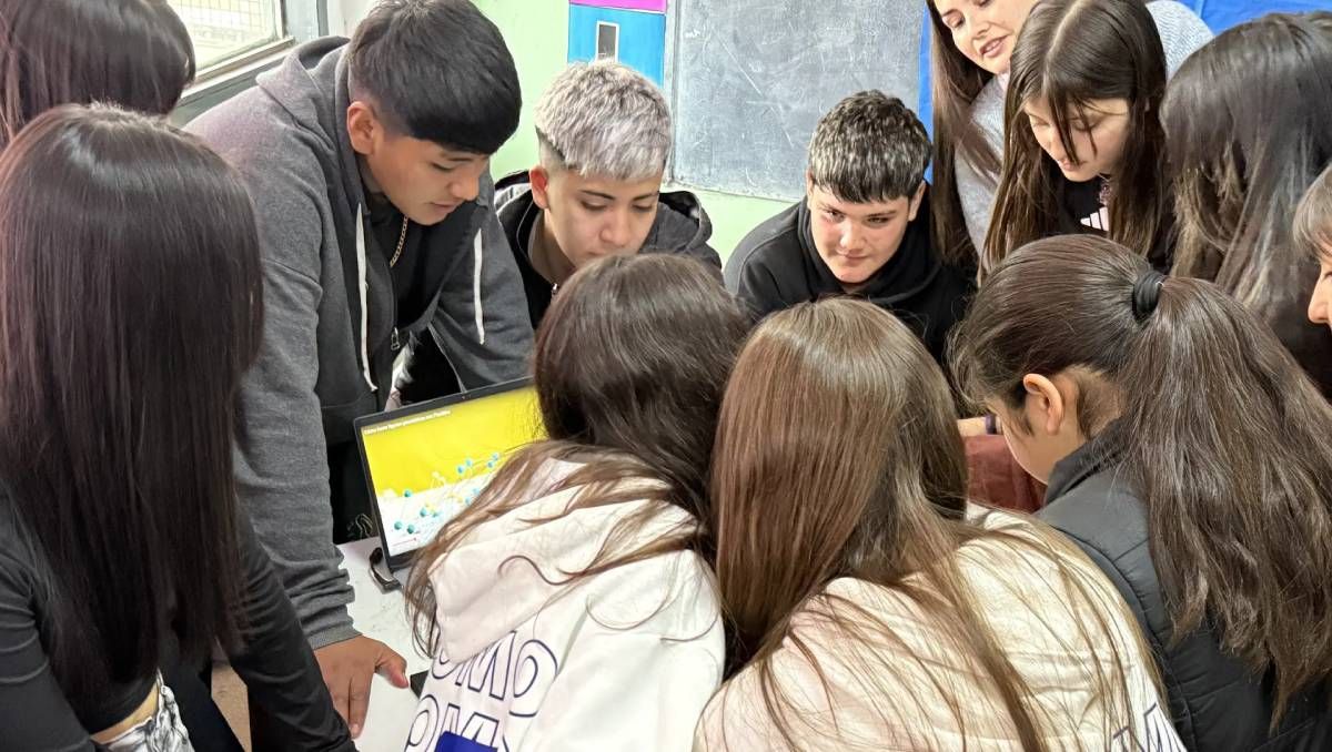 Qué estudiar o cómo insertarse al mercado laboral, ejes de un programa de Educación para alumnos que egresan de la secundaria.