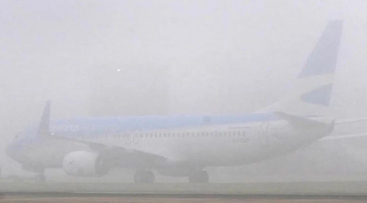 La neblina complicó las primeras horas en Aeroparque y Ezeiza