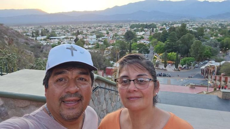 Omar y su incondicional esposa, Angélica.