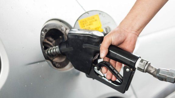 En marzo vuelven a aumentar los combustibles