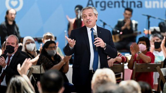 Bono para jubilados: Fernández confirmó que será de 8 mil pesos