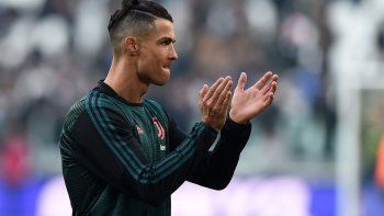 ¡un crack! ronaldo se baja el sueldo en casi 4 millones