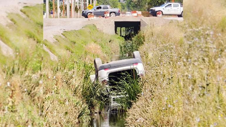 Borracho al volante: terminó en el canal de riego