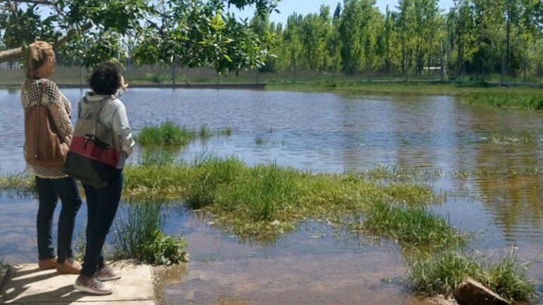 La escuela de La Falda aún continúa inundada y sin clases