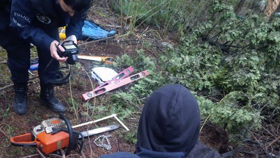Amenazaron con un hacha al sereno de una obra y le robaron todo