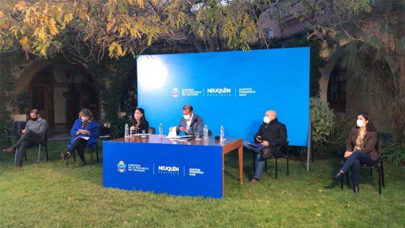 Neuquén suspendió las clases presenciales y restringió la circulación