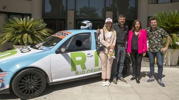 automovilismo mujeres.jpg