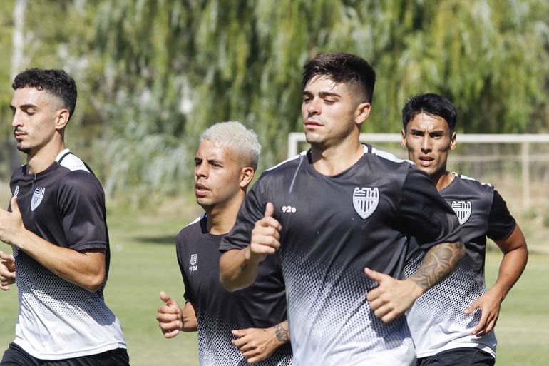 Con 12 refuerzos, Cipo se retiró del mercado de pases