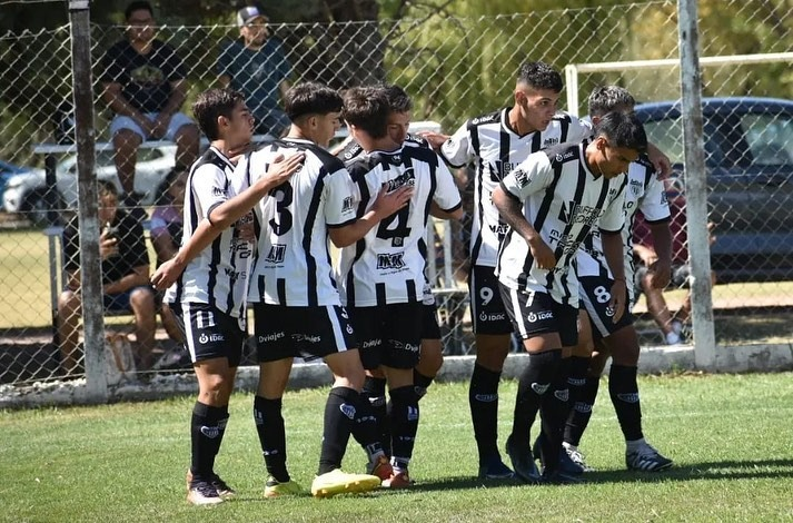 La 5ta de Cipo no tuvo piedad y le metió ¡30 goles! a San Sebastián