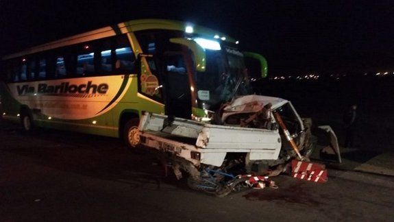Cuatro personas murieron en un violento accidente en Bariloche    