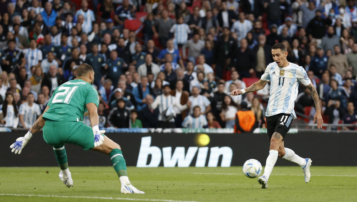 Con goles de Lautaro y Di María