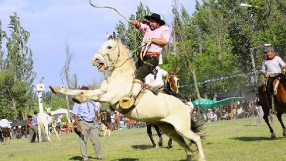 Un jinete cipoleño representó a Río Negro en Jesús María