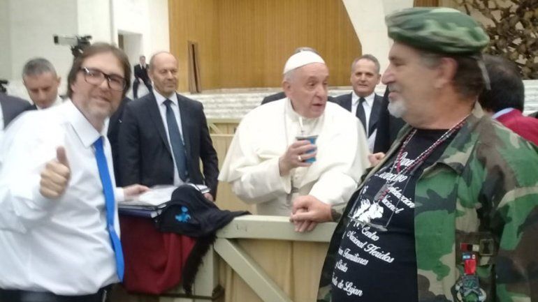 El Papa recibió  a un grupo de ex combatientes