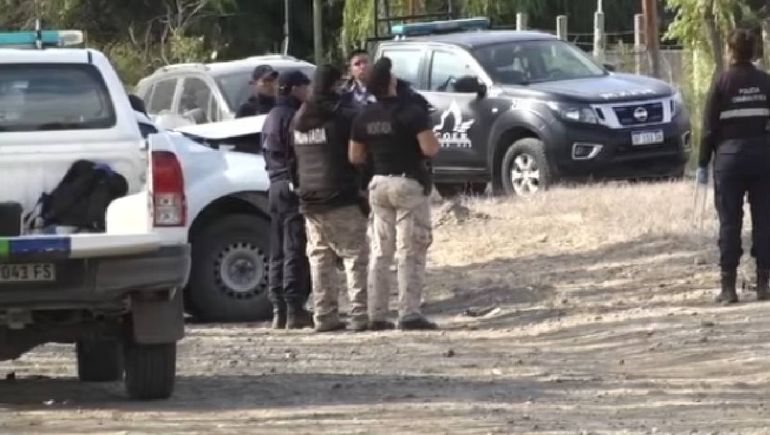 Los individuos emprendieron la fuga y abandonaron las cajas fuertes en el predio. 