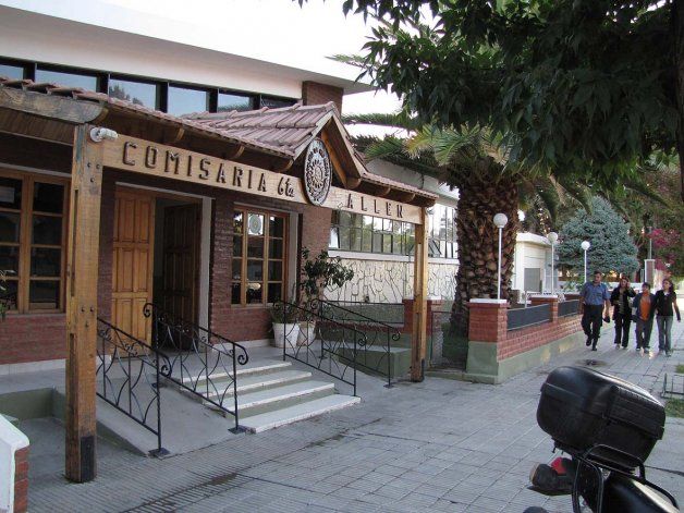 Intentaron violar a una estudiante de 18 años en Allen: con piñas y gritos evitó el ataque