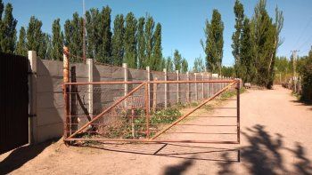 En la toma La Cascada quieren resolver el problema de la posesión de las tierras y avanzar en la urbanización. En la toma La Cascada quieren resolver el problema de la posesión de las tierras y avanzar en la urbanización.