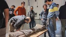 el dino gigante causo sensacion en el ccc