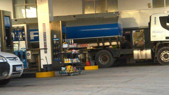 La bronca de los kiosqueros con las estaciones de servicio