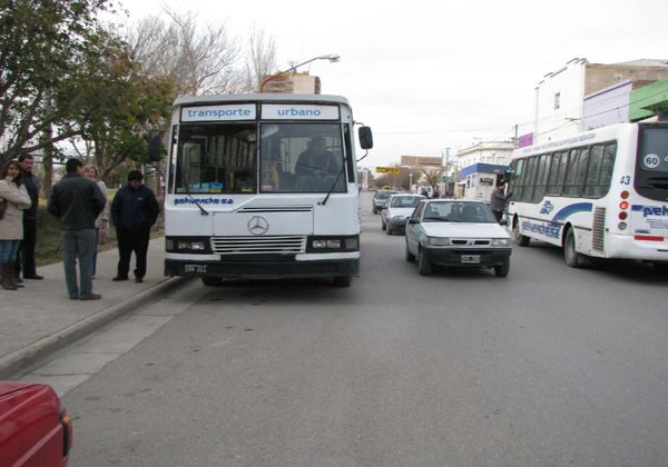 Se regulariza el transporte urbano en Cinco Saltos