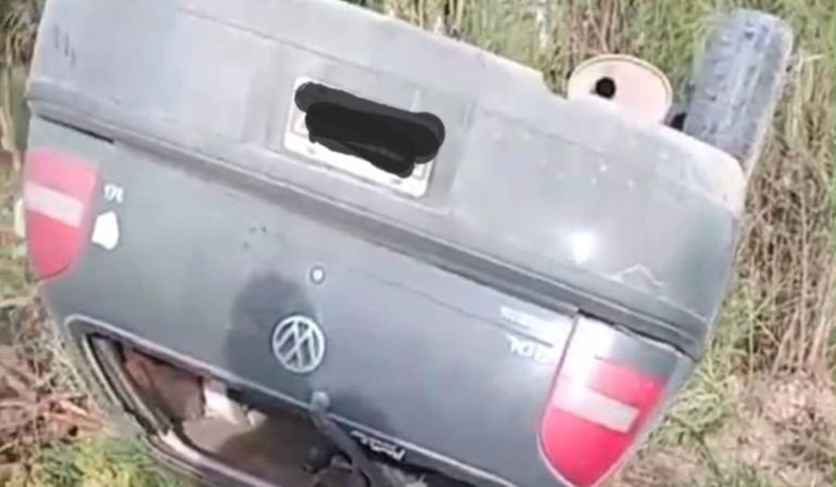 Se supo que la víctima fatal del lamentable accidente circulaba en dirección a la ciudad de Fernández Oro. Se supo que la víctima fatal del lamentable accidente circulaba en dirección a la ciudad de Fernández Oro.